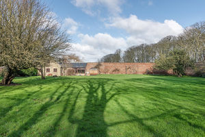 Photo 15- click for photo gallery